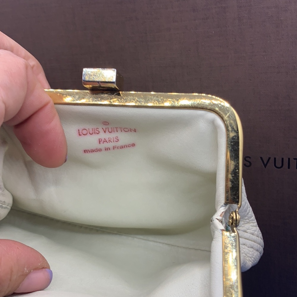 Rare Louis Vuitton Suhali change purse 👛 - Picture 8 of 12